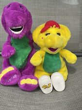 20-28cm 2 Estilos Dinossauro Barney Pode Cantar Uma Canção De Pelúcia Dos  Desenhos Animados Boneca De Brinquedo De Pelúcia Roxo Macio Tamanho Grande  Ou Pequeno Ou 2 Pçs/lote Presentes - Movies 