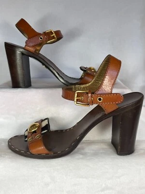 Sandalias de tacón alto Dolce and Gabbana vintage para mujer talla 38 con parche de animal Foto 1 de 4