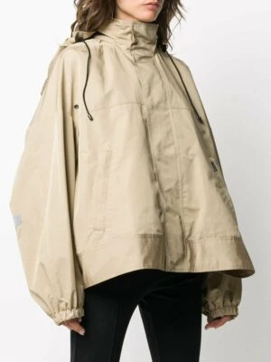 Chaqueta cortavientos invertida BALENCIAGA en beige arena talla FR 36 Foto 1 de 3