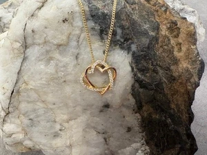 Colgante de diamantes Clogau de oro amarillo y rosa de 18 quilates Always in My Heart (22") - Imagen 1 de 10