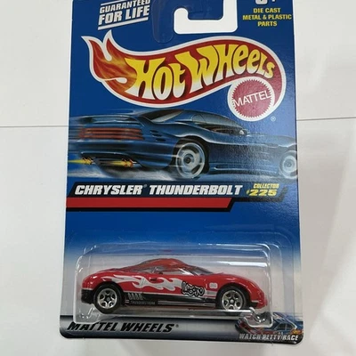 Tarjeta azul Mainline Hot Wheels 2000 # 225 Chrysler Thunderbolt roja Foto 1 de 2