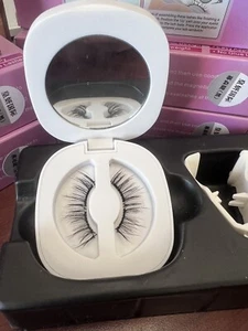 Soft Magnetic Eyelashes - Picture 1 of 4