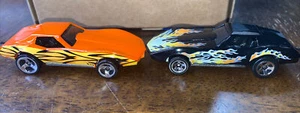 HOT WHEELS 1998 #688 CORVETTE STINGRAY TATTOO ORANGE & Black 2 Toy Cars MALAYSIA - Picture 1 of 7