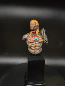 Resin Miniature Bust - Vampire Prince. Professionally Painted. - Afbeelding 1 van 5