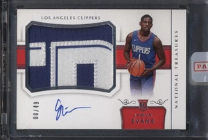 Parche de camiseta de novato 2017-18 National Treasures Jawun Evans automático #/49 RC Clippers - Imagen 1 de 2
