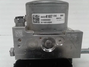 Módulo de bomba de freno ABS 16 2016 Cadillac CTS 2,0 L 84234187 - Imagen 1 de 12