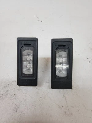 Luz de matrícula trasera para AUDI A3 A4 A5 A6 A7 Q5 TT SET OEM  Foto 1 de 4