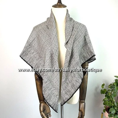 Sallys 70% Cashmere & 30% Silk Scarf Knitted Print Double Face Square Shawl 43" - Image 1 of 4