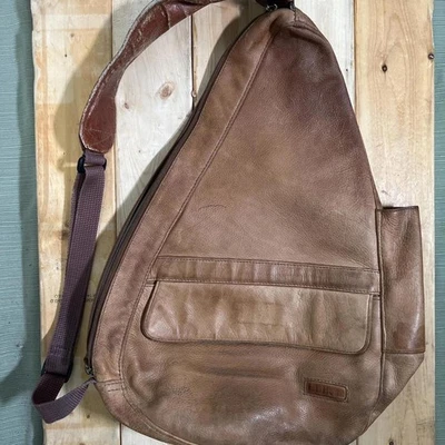 Mochila Eslinga LL Bean Cuero Tostado - Western Boho Bella Hadid Country Core Foto 1 de 4