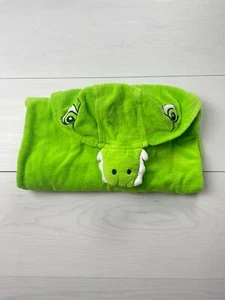 The Children’s Place Green Alligator  Terry Cloth Towel - Picture 1 of 6