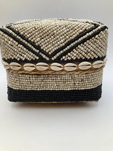 Black and White Beaded Basket with Lid and Shells 5 in Wide 4 in Tall Cover