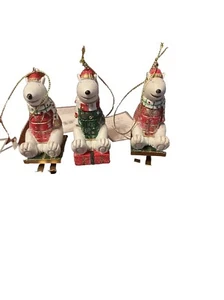 Árbol de Plata RESINA OSO POLAR ADORNO DE NAVIDAD con Bufanda, Sombrero Esquís de Vacaciones - Imagen 1 de 4