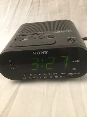 Sony Dream Machine Icf-c218 FM/AM Clock Radio, Auto Time Set Battery Back Up - Image 1 of 4