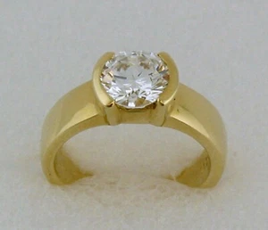 ANILLO DE DIAMANTES CULTIVADOS EN LABORATORIO 1/2 BISEL 2CT EN ORO MACIZO AMARILLO 14K - Imagen 1 de 4