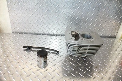 Juego de pistones de cilindro trasero Yamaha V Star 250/Star 250 16 OEM Foto 1 de 4