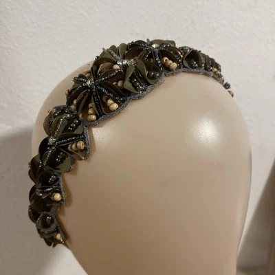 Tiara de metal vintage cor cobre contas de madeira joias claras e prata art déco - Imagem 1 de 4