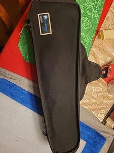1/4 Eastman Strings Protégé Dart Violin Case - Picture 1 of 6
