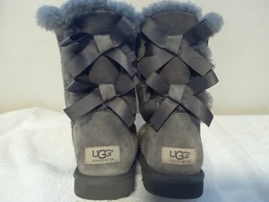 Women's UGG Bailey Bow II Gray Boots - Size 7 - EUC - Picture 1 of 7