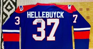 Connor Hellebuyck signed Autogramm UMASS Lowell Hawks NCAA Hockey Trikot NHL Jet - Bild 1 von 4