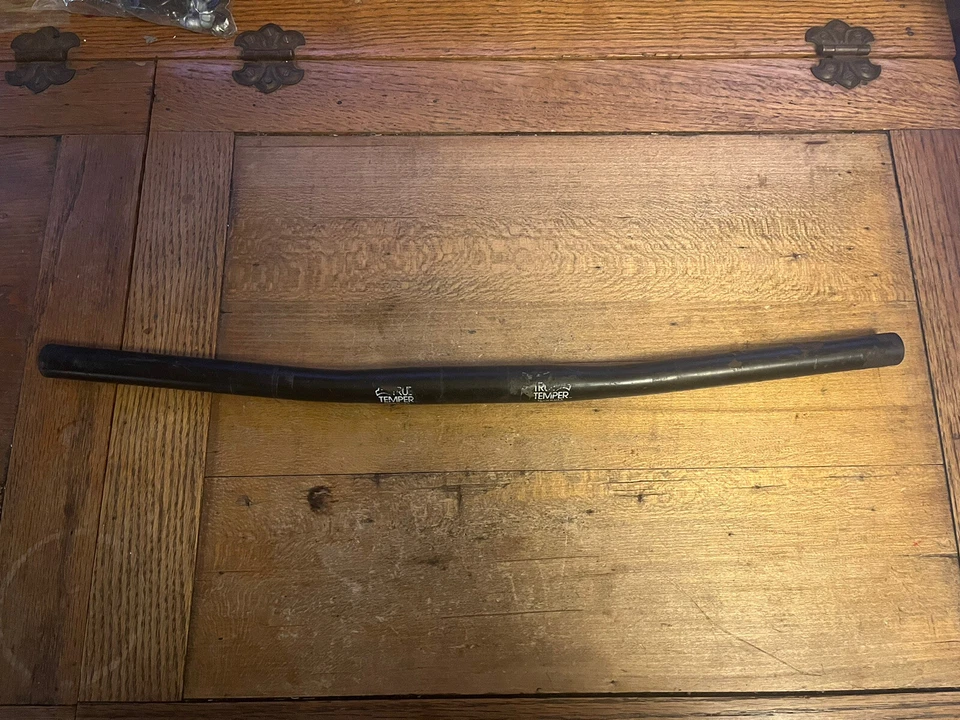 Manillar plano vintage Avenir True Temper 565 mm ancho 25,4 años 80 90 MTB Trek 830 Foto 1 de 4