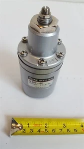 SMC IL220-02 Lock Up Valve 0.14-0.7MPa - New - Picture 1 of 5