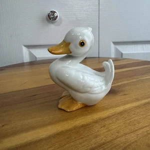 Vintage Homco #1414 White Ceramic Duck Duckling Figurine Porcelain Cottagecore - Picture 1 of 6