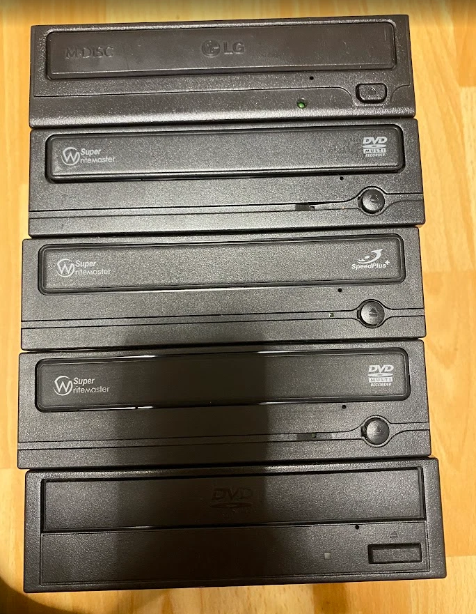 PC (5x) DVD Brenner Laufwerke SATA konvolut. - Bild 1 von 4