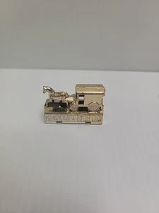 Sacapuntas Diecast Carro de Caballos PA Holandés Country Estatuilla De Colección Hong Kong - Imagen 1 de 4