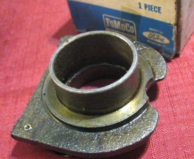 Nuevo de Lote Antiguo 1957-1964 Ford Galaxie, Fairlane, buje de liberación de embrague T-Bird, leer detalles Foto 1 de 3