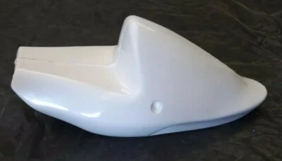Panel de carenado de fibra de vidrio para asiento de carrera superior trasero Suzuki TL1000R TL 1000 R  Foto 1 de 3