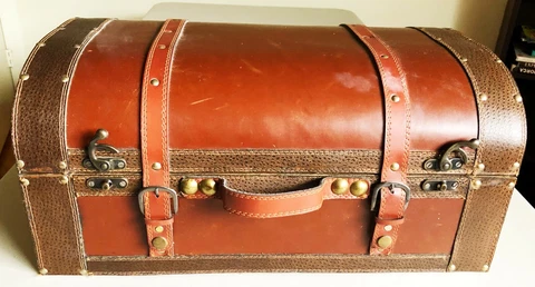 Antique Leather Trunk Case Measures 19" x 13" w/ Latches Straps Treasure Chest Cover