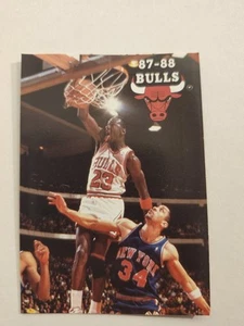 1987-88 Chicago Bulls NBA Budweiser Pocket Schedule w/ Michael Jordan Cover NBA  - Picture 1 of 3
