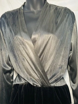 Mono Benkly Vintage Años 70 Plateado y Negro Terciopelo Glam Disco Noche Una Pieza Foto 1 de 4