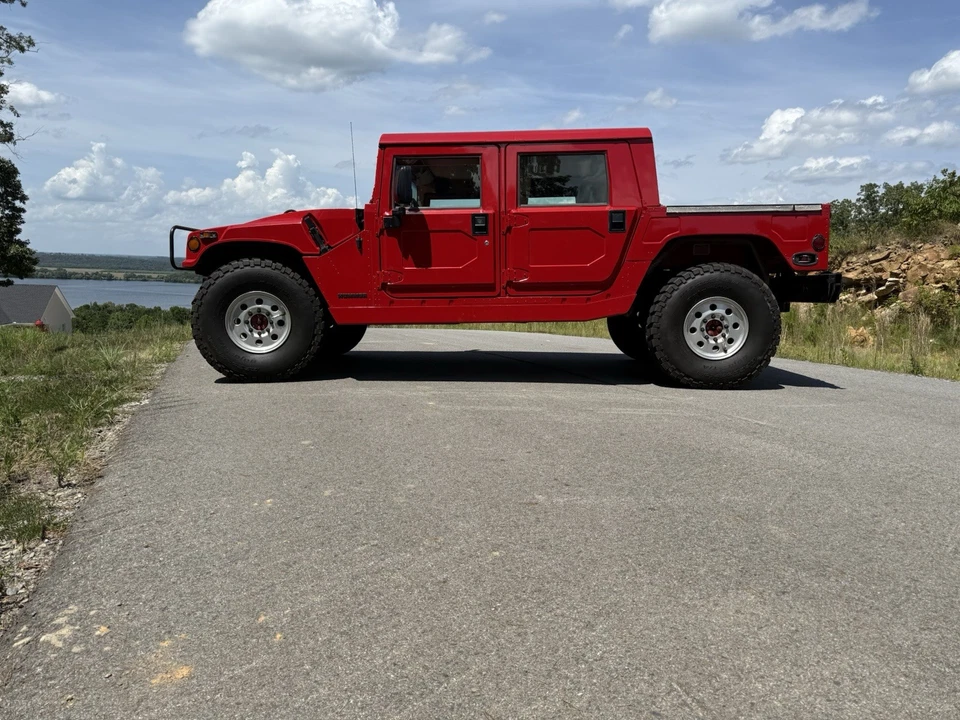 1994 Hummer H1  - Image 1 of 4