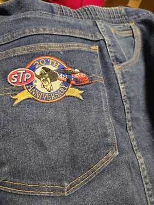 Ladies Richard Petty #43 STP 20th Anniversary Wrangler Jeans Size Misses 16 - Image 1 of 2