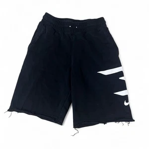 Nike Boys, Black And White sweat shorts, With Pockets, Size 10 To 12 Years ￼ - Picture 1 of 3