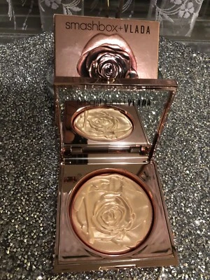 Smashbox Vlada Petal Metal Highlighter - Gilded Rose - New in Box - Image 1 of 3
