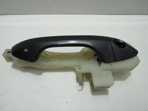 KIA RIO 2017-20 OFFSIDE FRONT EXTERIOR DOOR HANDLE (5DR HBK ABT GREY)      S4650 - Picture 1 of 10