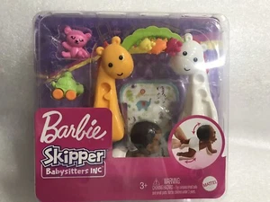 Juego de juegos de gateo y tiempo de juego Barbie Skipper Babysitters Inc con juguete de muñeca bebé - Imagen 1 de 2