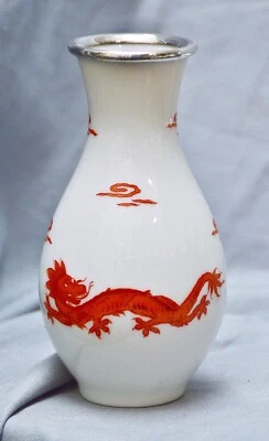 kleine Vase Thomas, Drachen, rot, handgemalt, Silbermontierung 835, 13 cm - Bild 1 von 4
