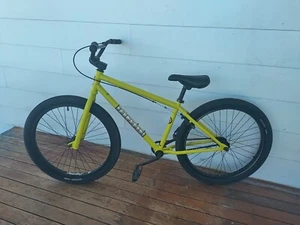 24 inch fairdale BMX bike - Picture 1 of 3