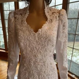 * Bonny Vintage Long Sleeve Traditional Flared Wedding Dress Bridal Gown Size 12 - Picture 1 of 16