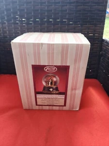 Phantom of The Opera Music Snow Globe 1986 San Francisco Music Box New In Box P1 - Picture 1 of 8