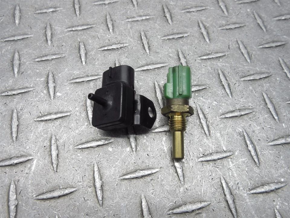 01-02 Suzuki GSXR 1000 GSXR1000 2002 Lote Sensor Temperatura Presión Aire  Foto 1 de 4