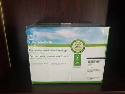 Cartucho de toner Staples Sustainable Earth SEB4700BR compatível com HP Q5950A - Imagem 1 de 3