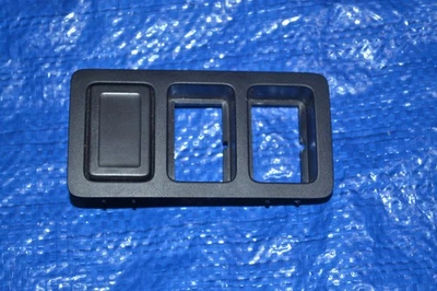 2006-2013 Suzuki Grand Vitara Dash Switch Bezel Trim OEM - Image 1 of 4