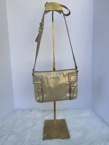 Bolso Bandolera Cole Haan Gramercy Zooey Cuero Metálico Dorado Correa Ajustable - Imagen 1 de 12