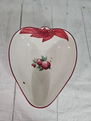 Pfaltzgraff Delicioso Tazón para Servir Fresa Rojo Manzana Floral  Foto 1 de 4