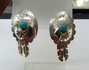 VINTAGE NAVAJO STERLINGSILBER TÜRKIS CONCHO FEDERN OHRHÄNGER - Bild 1 von 10