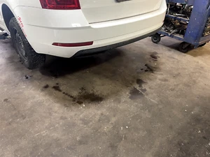 Skoda Octavia III 5E Kombi Stoßstange Hinten Heckschürze mit PDC - Bild 1 von 4